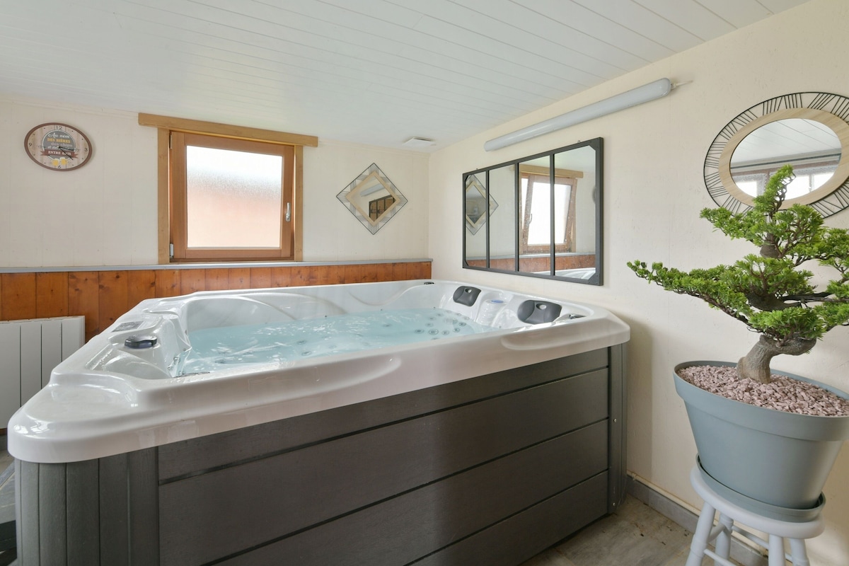 Jacuzzi privatif dans son cabanon